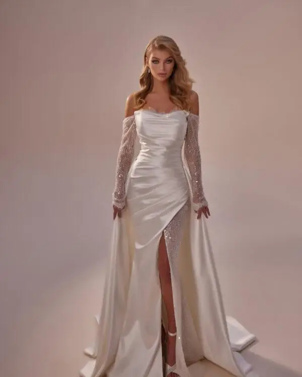 mermaid dress oversqueak in satin with lace sleeve details