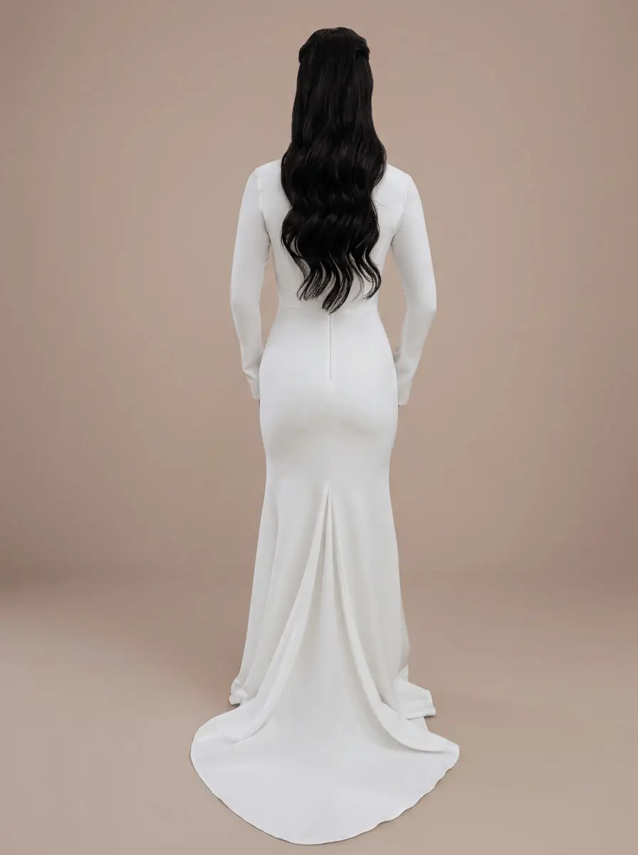 Robe de mariée sirène minimaliste blanche à col montant, décolleté en V et manches longues – Hannachi Couture Paris
